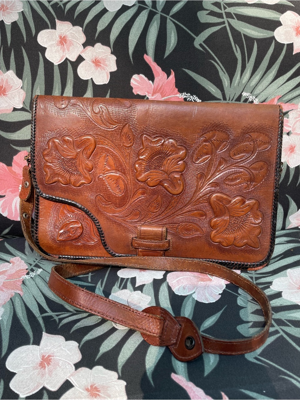 Vintage Artisan Tooled Leather purse